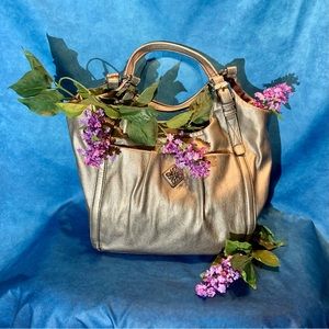 Pre-loved Simply Vera by Vera Wang Pewter Hobo Style Bag